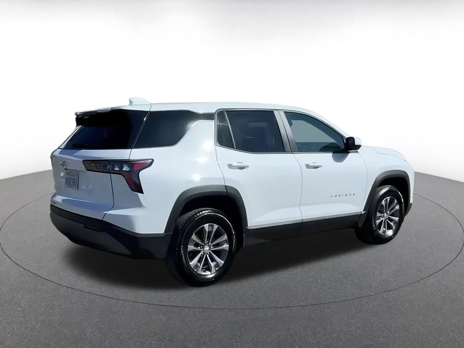 Used 2025 Chevrolet Equinox LT image 14