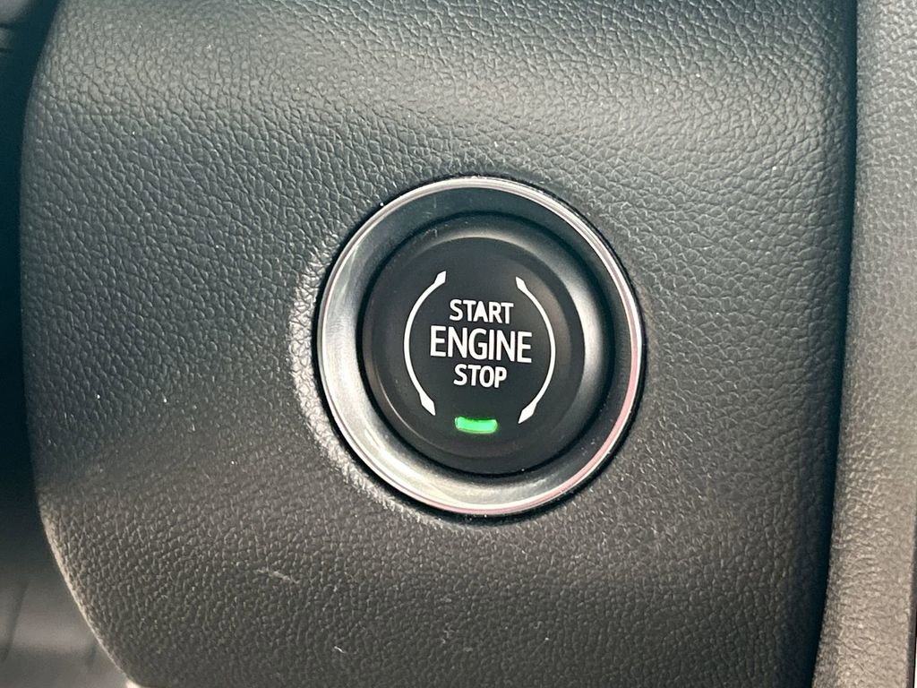 Used 2024 GMC Acadia Elevation FWD image 17