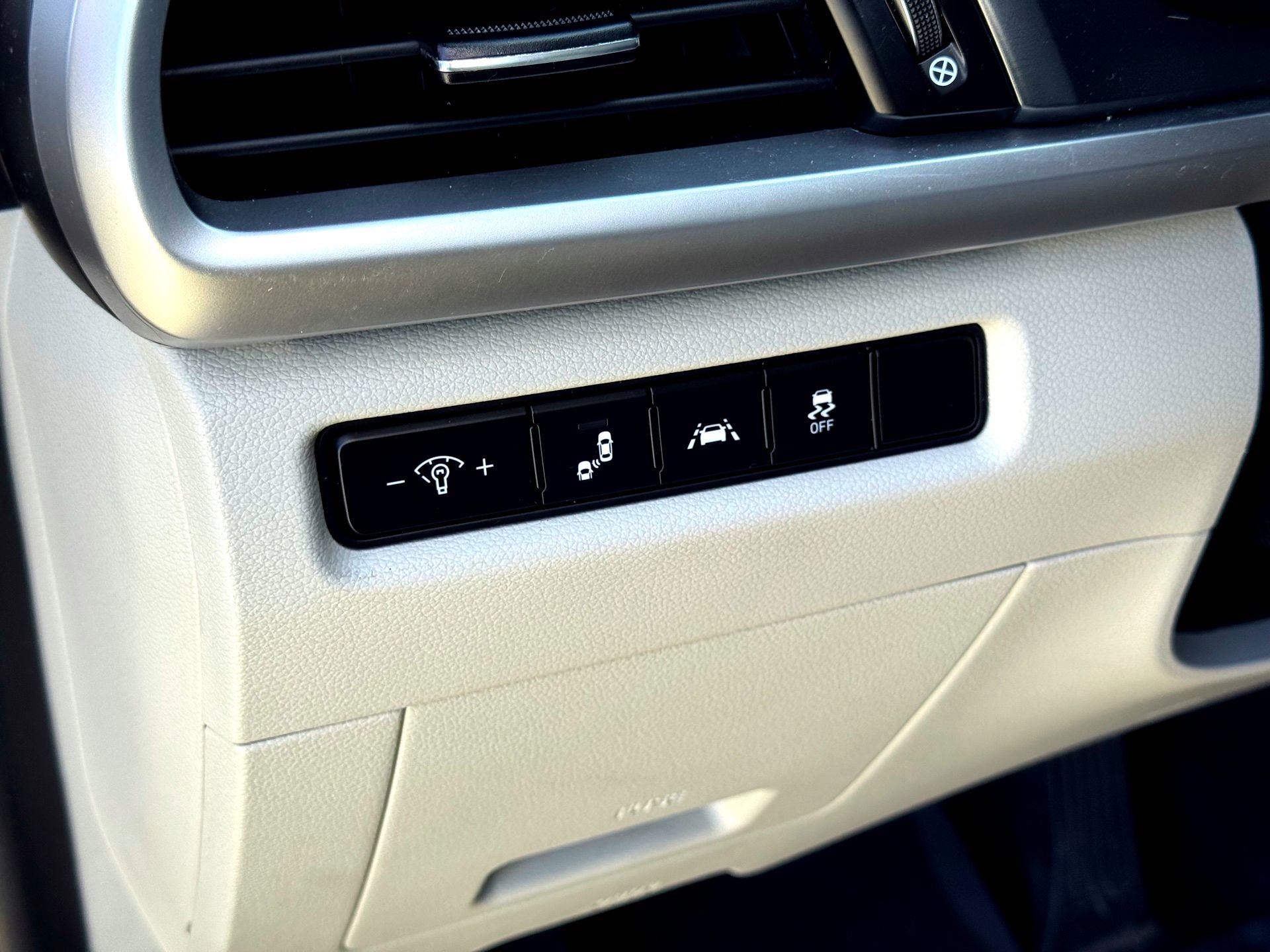 Used 2021 Kia Telluride S FWD image 15