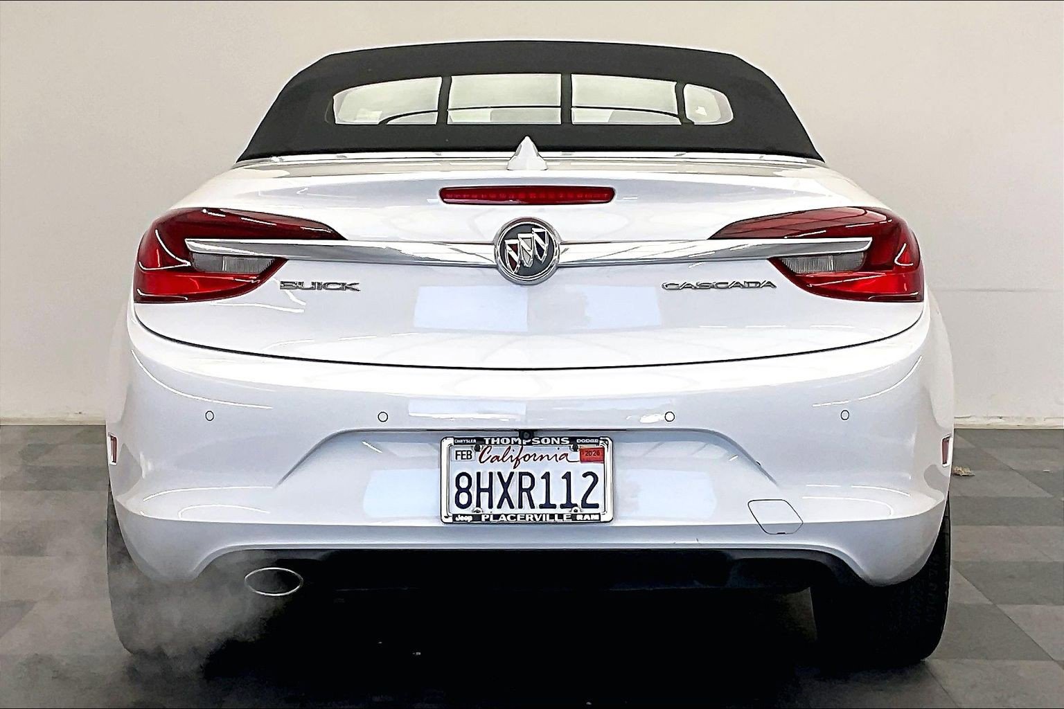 Used 2018 Buick Cascada Premium FWD image 3