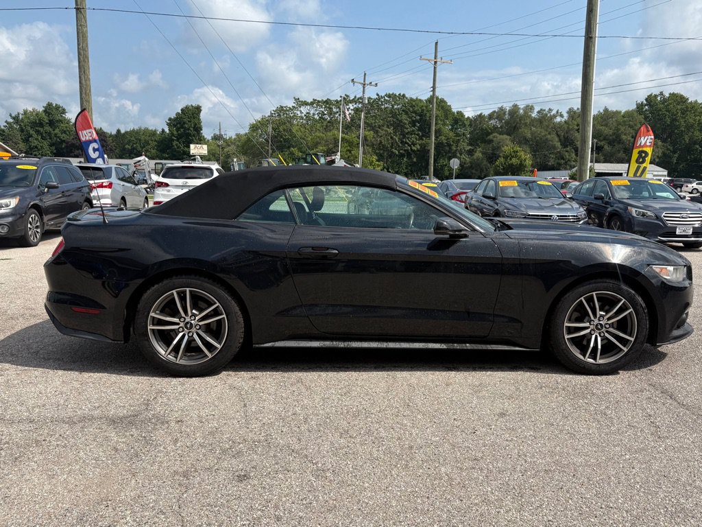 Used 2017 Ford Mustang Premium RWD image 4
