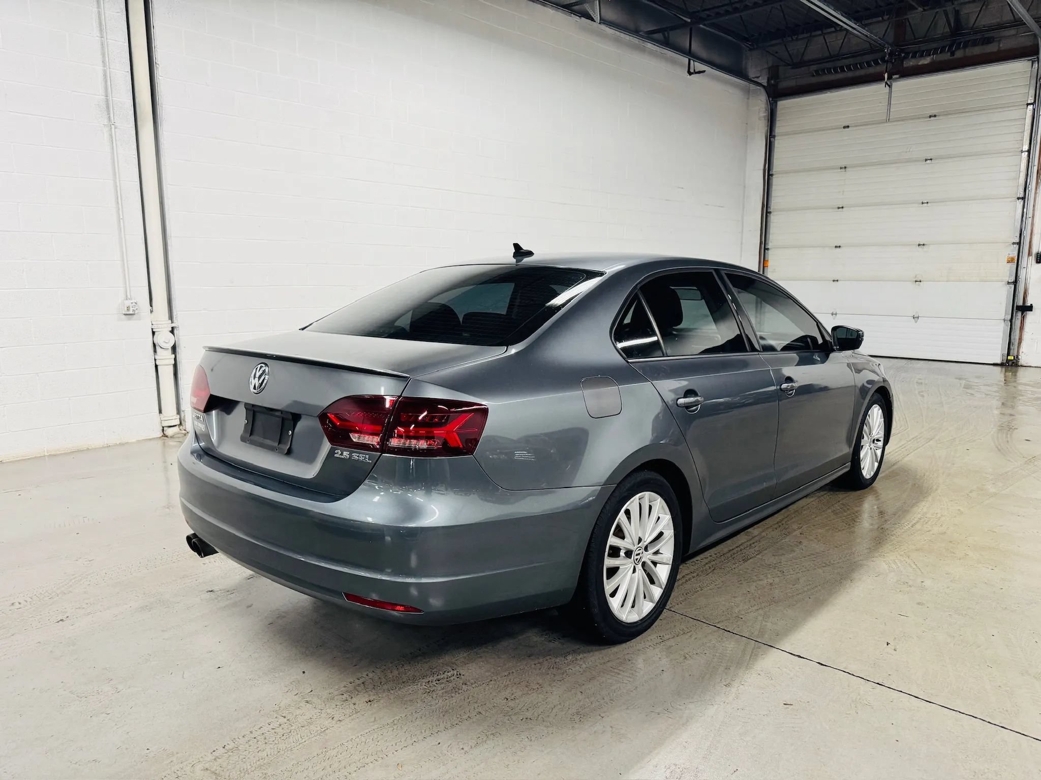 Used 2012 Volkswagen Jetta SEL FWD image 8