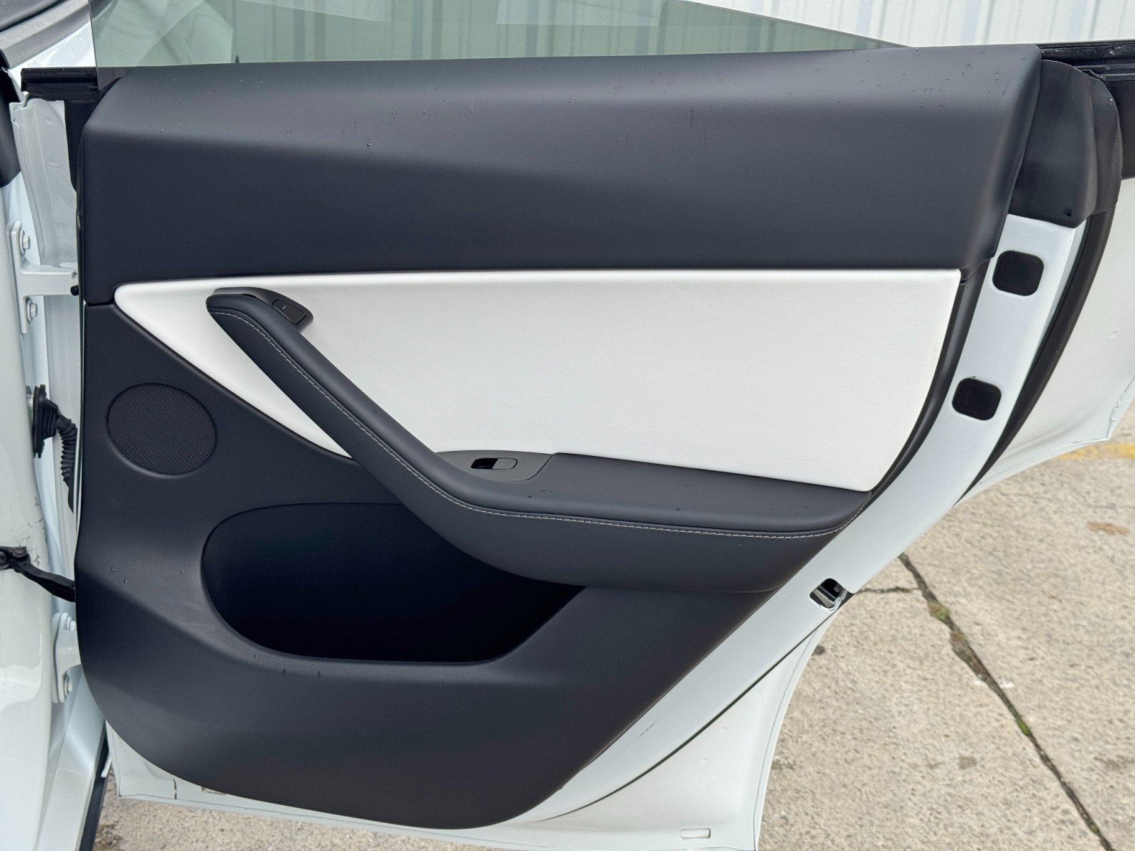 Used 2020 Tesla Model Y Long Range image 31