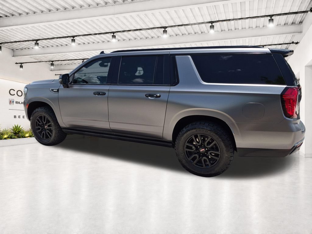 Used 2023 GMC Yukon XL AT4 w/ AT4 Premium Package AWD/4WD image 8