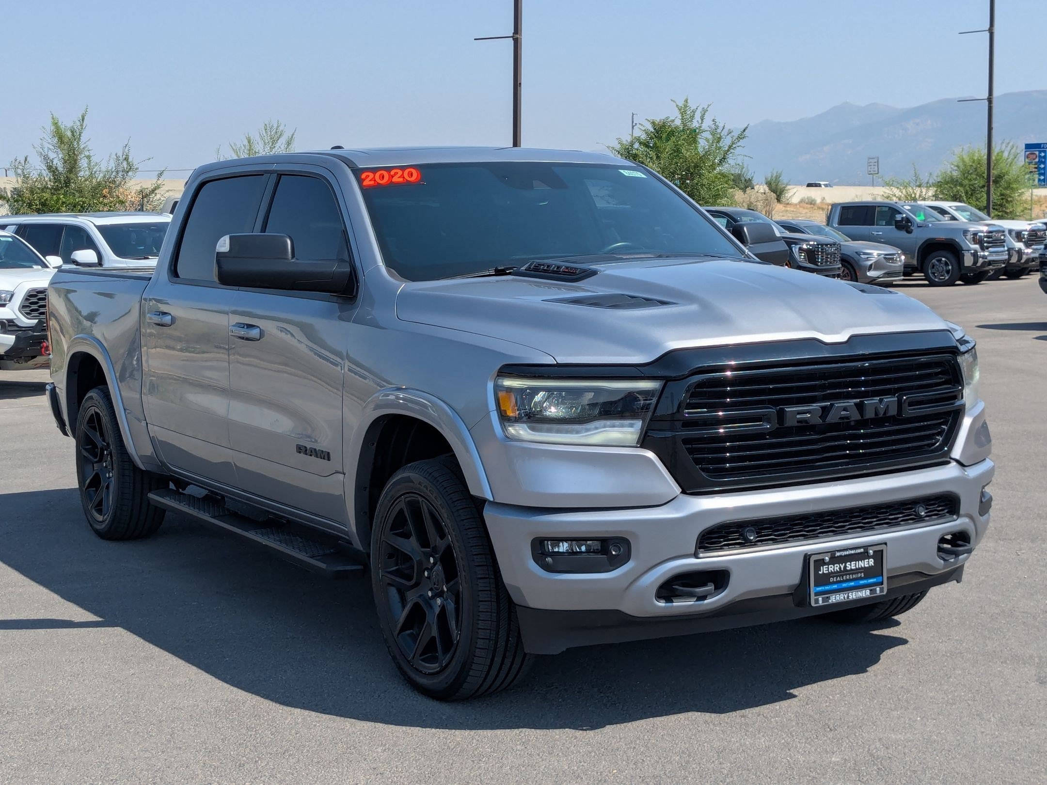 Used 2020 RAM 1500 Laramie AWD/4WD image 8