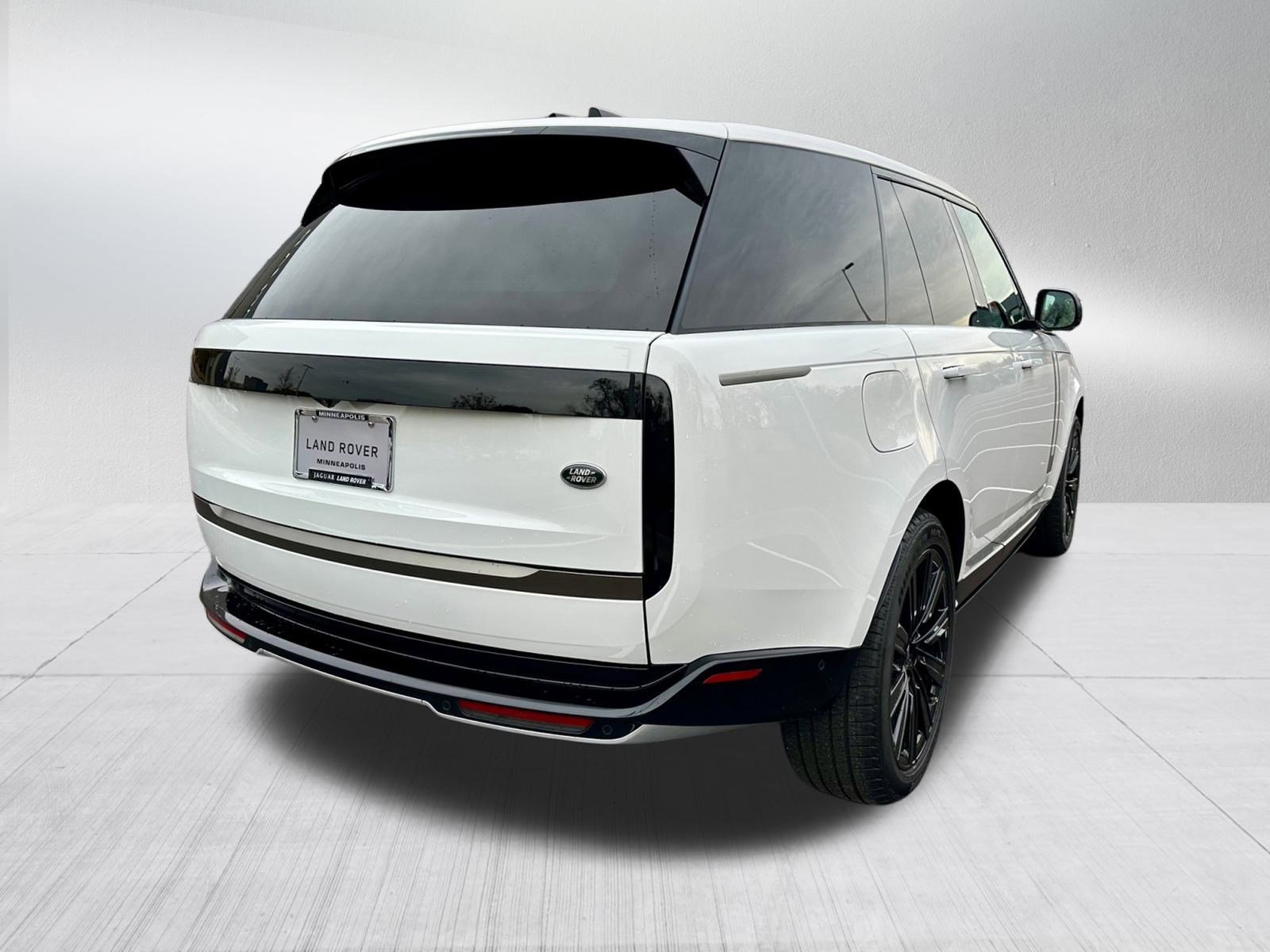 Used 2023 Land Rover Range Rover SE image 6