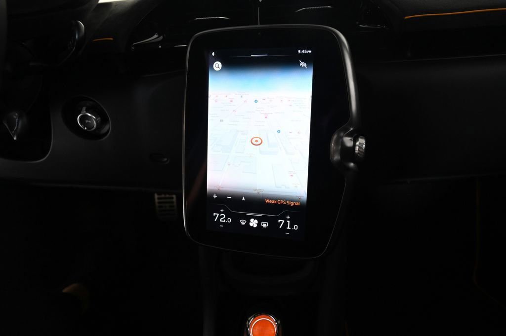 Used 2025 McLaren Artura image 13