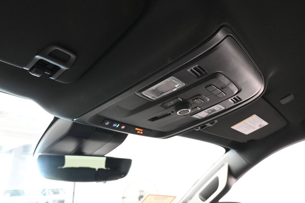 Used 2023 Chevrolet Tahoe High Country RWD image 32