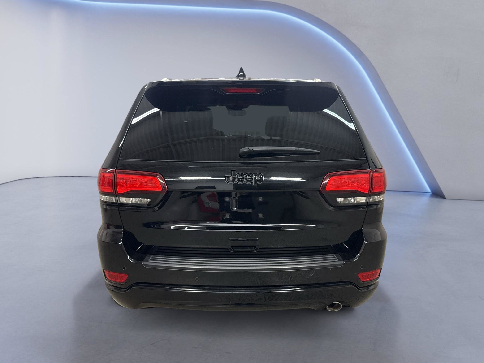 Used 2019 Jeep Grand Cherokee Altitude RWD image 7