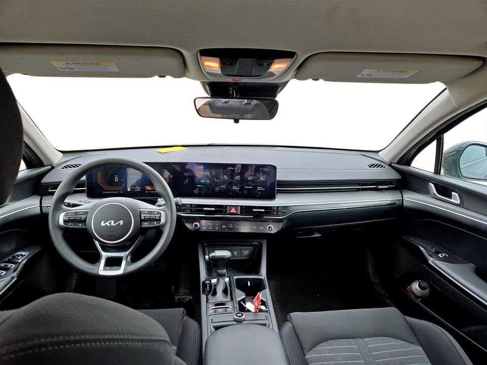 Used 2025 Kia K5 LXS image 12