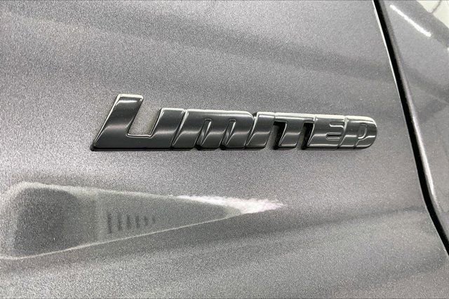 Used 2021 Toyota Tundra Limited w/ Limited Premium Package image 7