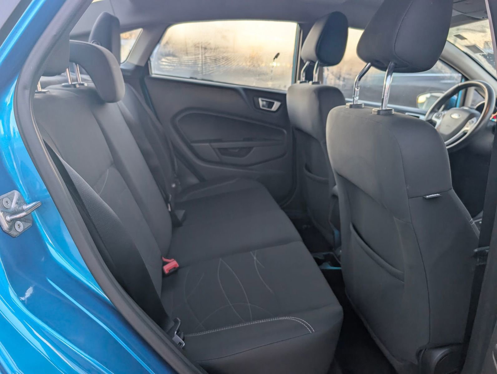 Used 2016 Ford Fiesta SE image 23