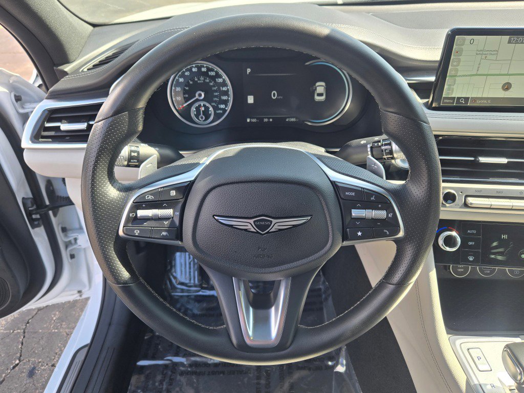 Used 2025 Genesis G70 2.5T image 34