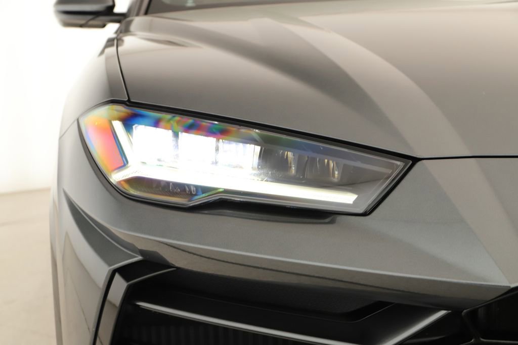 Used 2020 Lamborghini Urus image 35