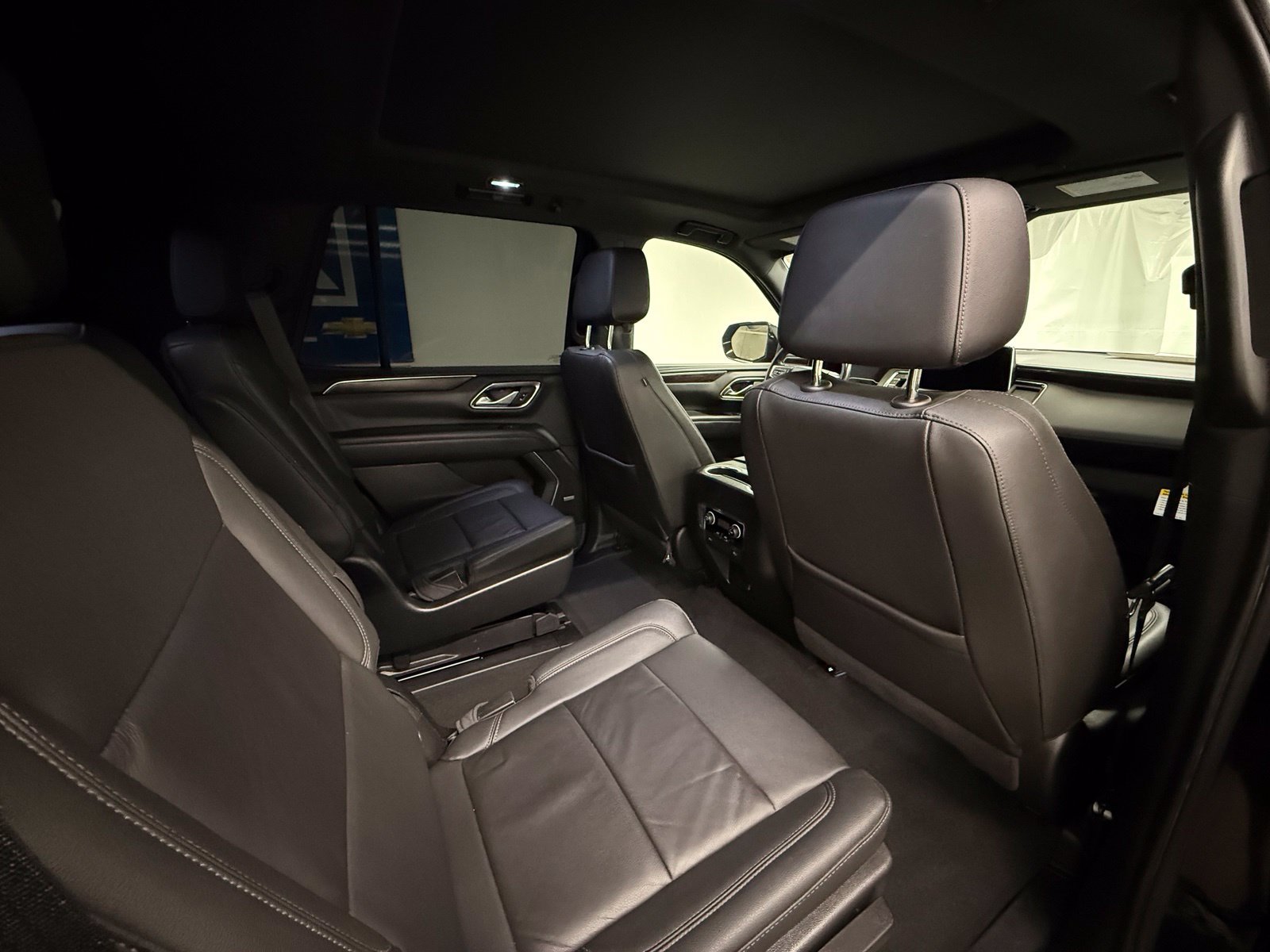 Used 2022 Chevrolet Tahoe LT w/ Max Trailering Package AWD/4WD image 7