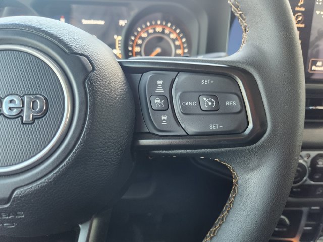Used 2024 Jeep Wrangler Unlimited Sport AWD/4WD image 29