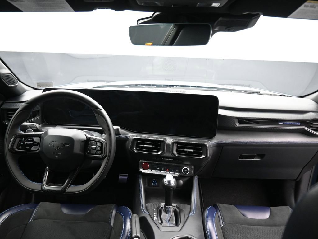 Used 2025 Ford Mustang Dark Horse image 40