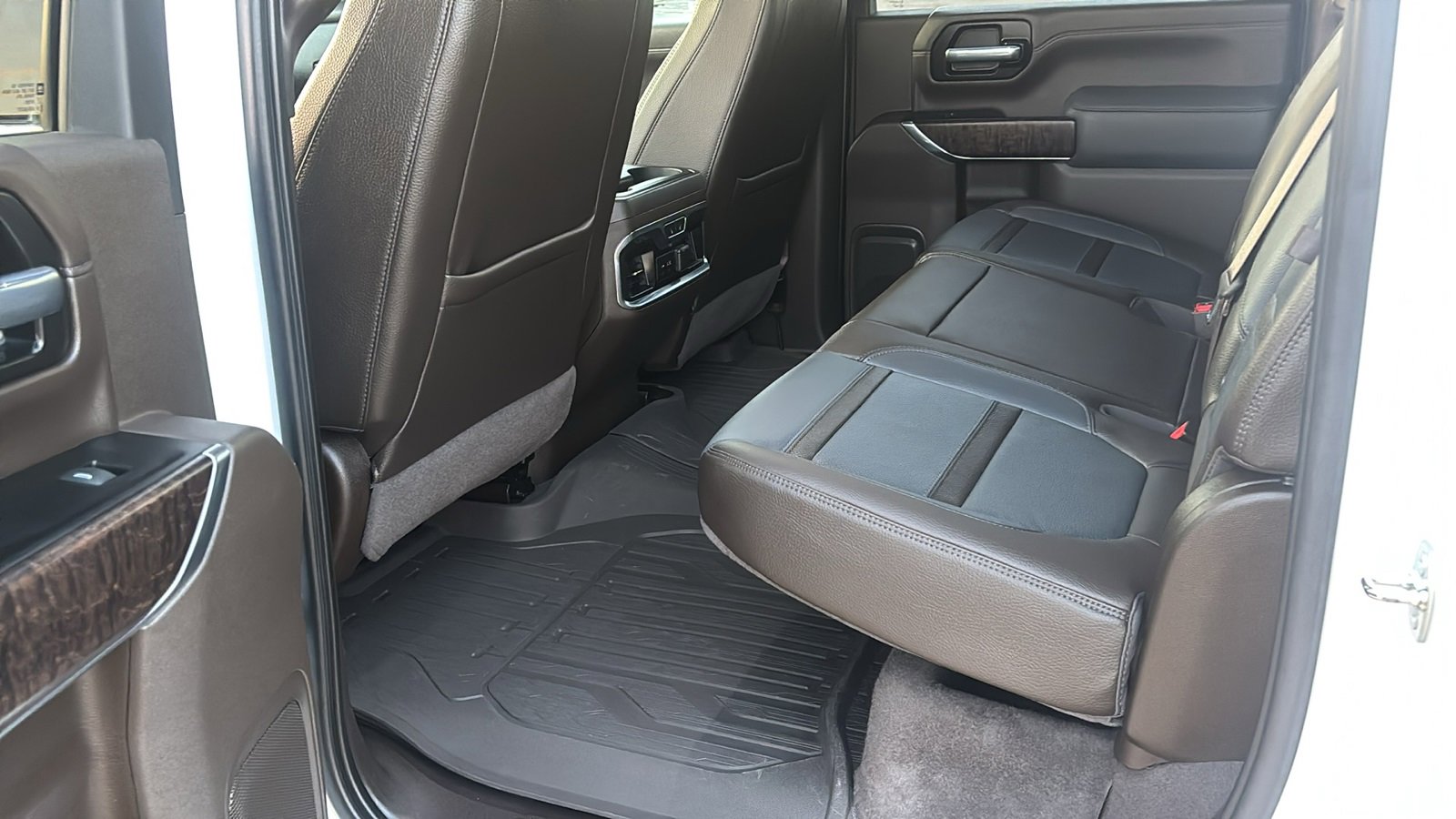 Used 2022 GMC Sierra 2500 Denali image 28