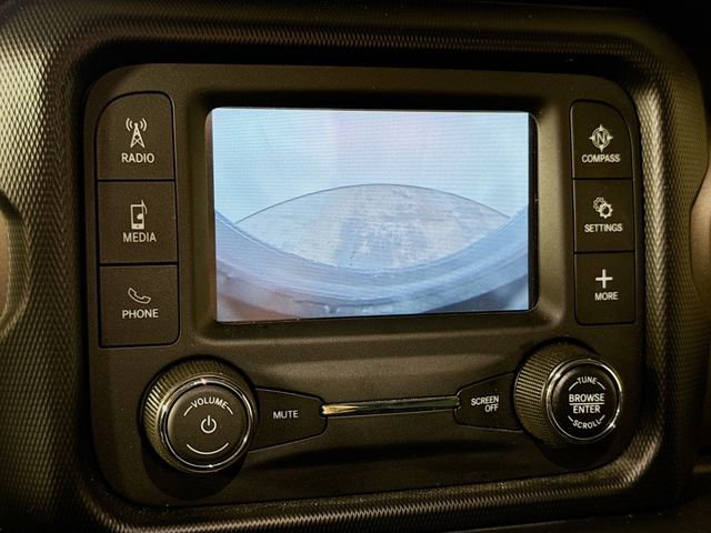 Used 2019 Jeep Wrangler Sport AWD/4WD image 11