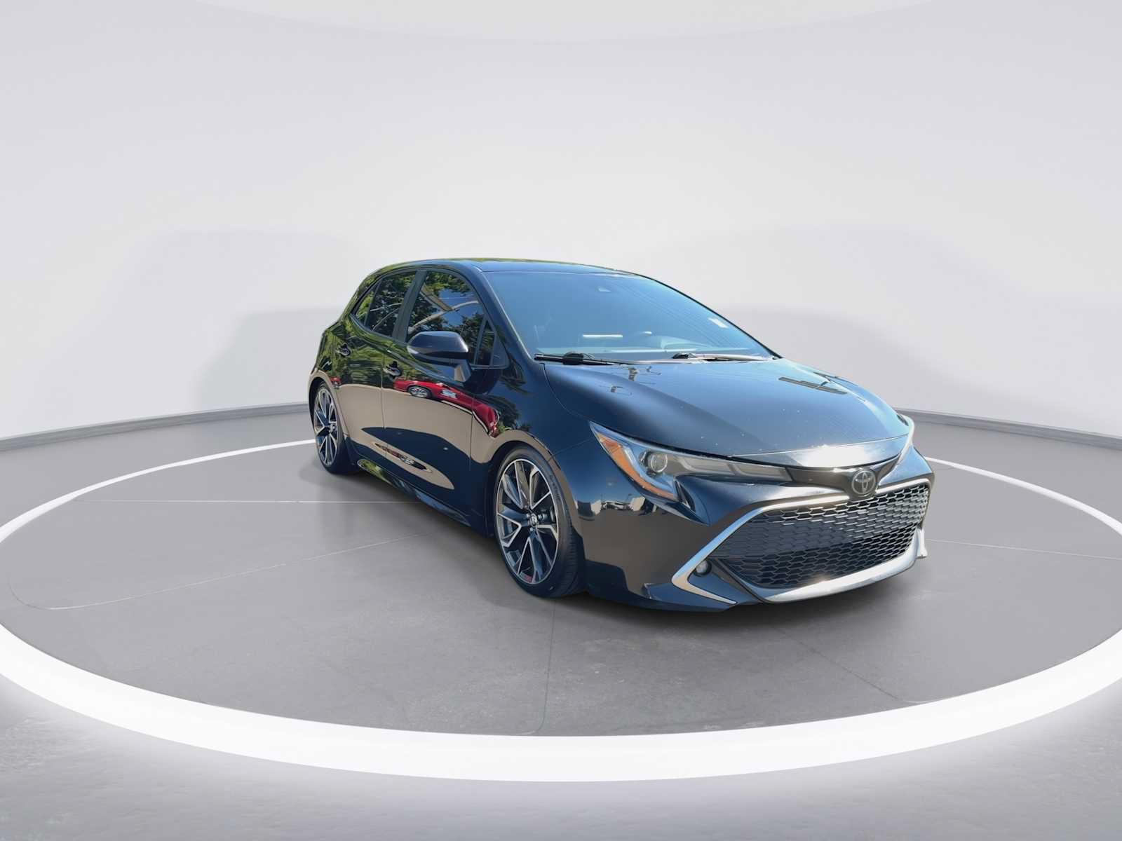 Used 2021 Toyota Corolla XSE FWD video 2