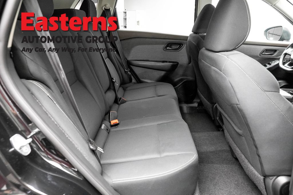 Used 2023 Nissan Rogue S AWD/4WD image 23
