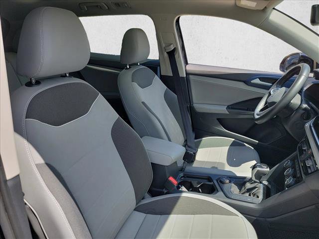 Used 2024 Volkswagen Taos SE image 12