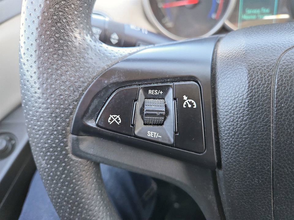 Used 2016 Chevrolet Cruze LT image 18