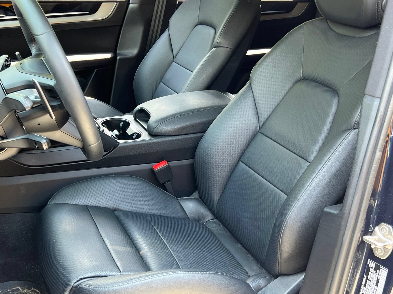 Certified 2025 Porsche Cayenne S AWD/4WD image 5