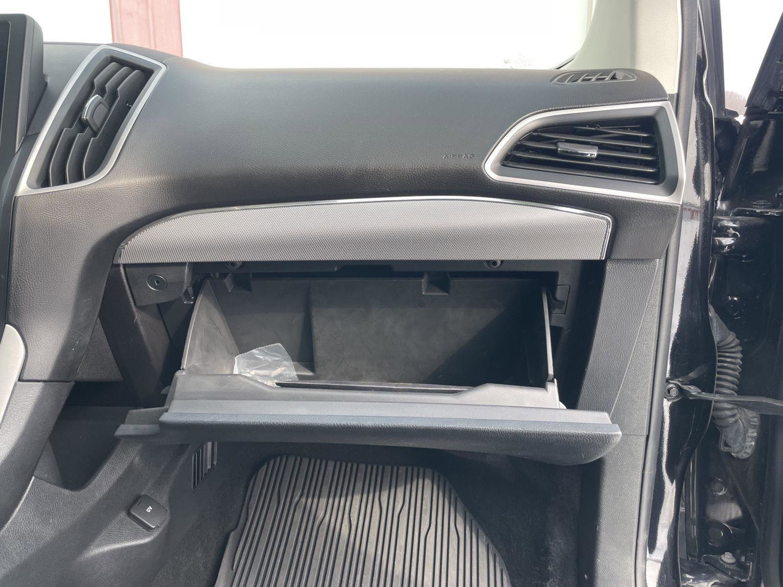 Used 2022 Ford Edge SEL w/ Convenience Package image 29