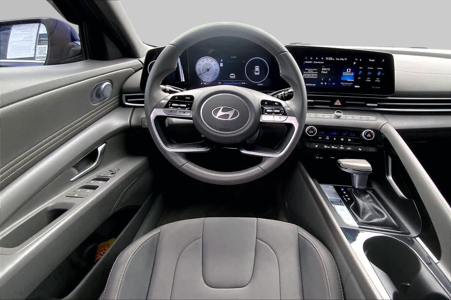 Used 2024 Hyundai Elantra SEL w/ Convenience Package FWD image 6
