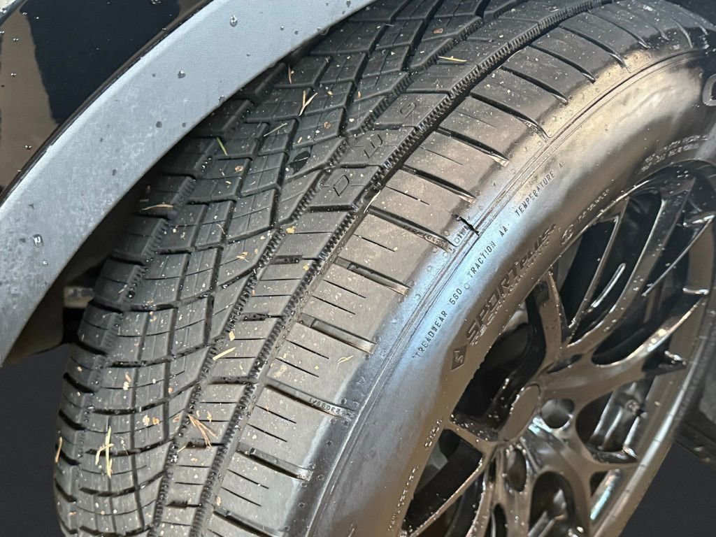 Used 2021 Tesla Model Y Long Range image 19