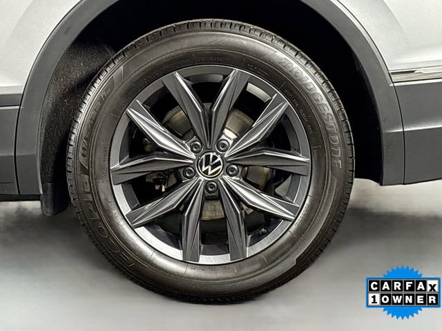 Used 2024 Volkswagen Tiguan SE image 31