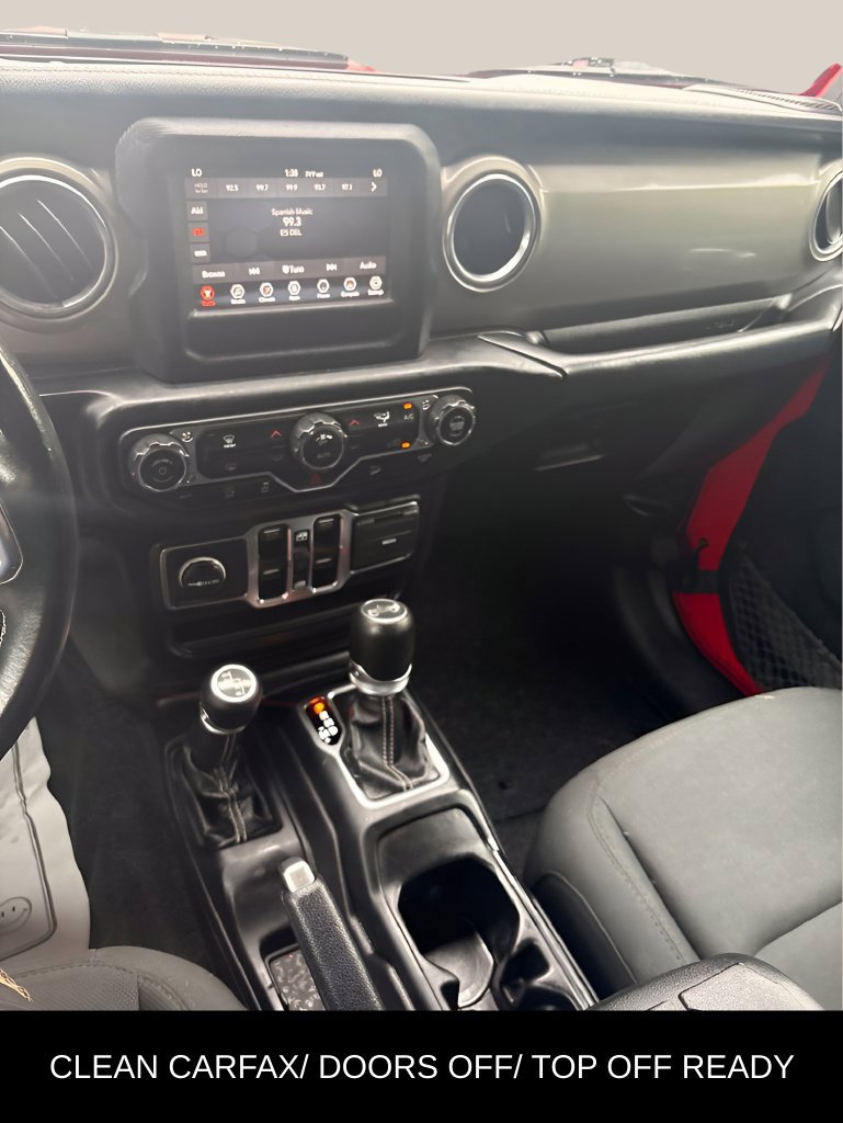 Used 2019 Jeep Wrangler Unlimited Sahara AWD/4WD image 24