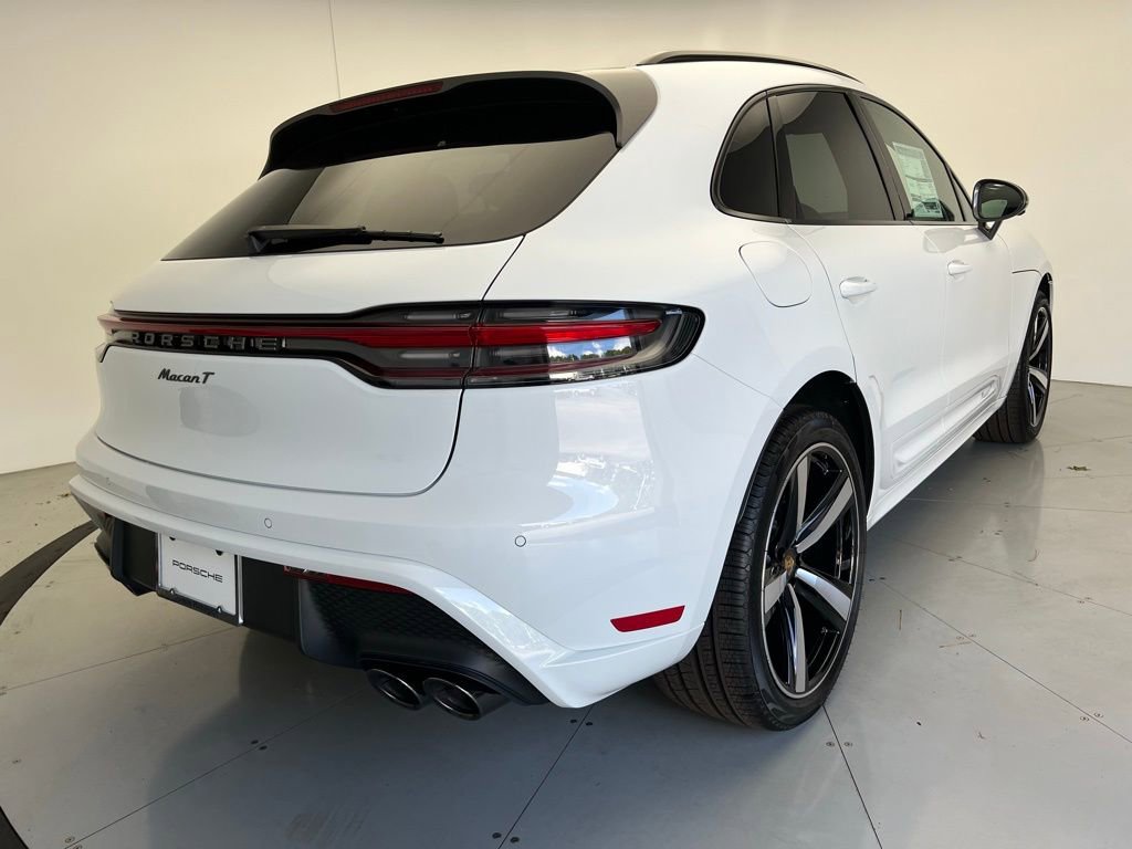 Certified 2025 Porsche Macan Turbo image 22