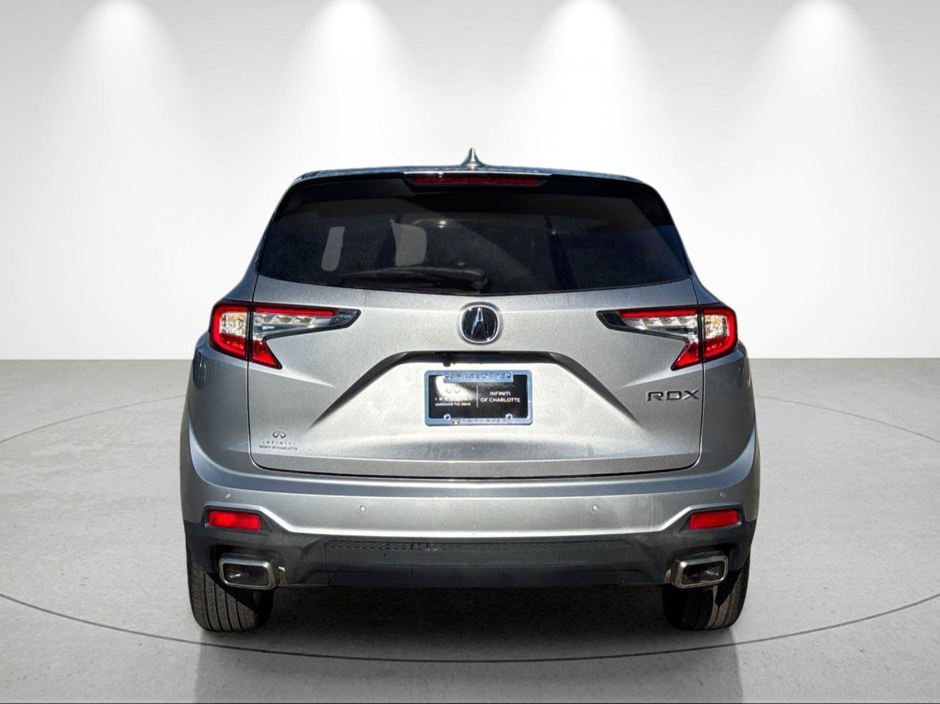 Used 2023 Acura RDX w/ Technology Package FWD image 4