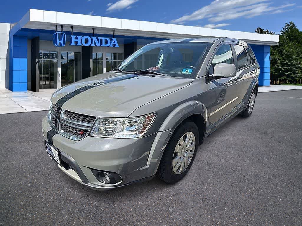 Used 2019 Dodge Journey SE w/ Connectivity Group FWD image 1