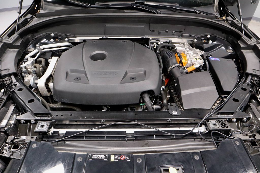 Used 2024 Volvo XC60 T8 Core image 16