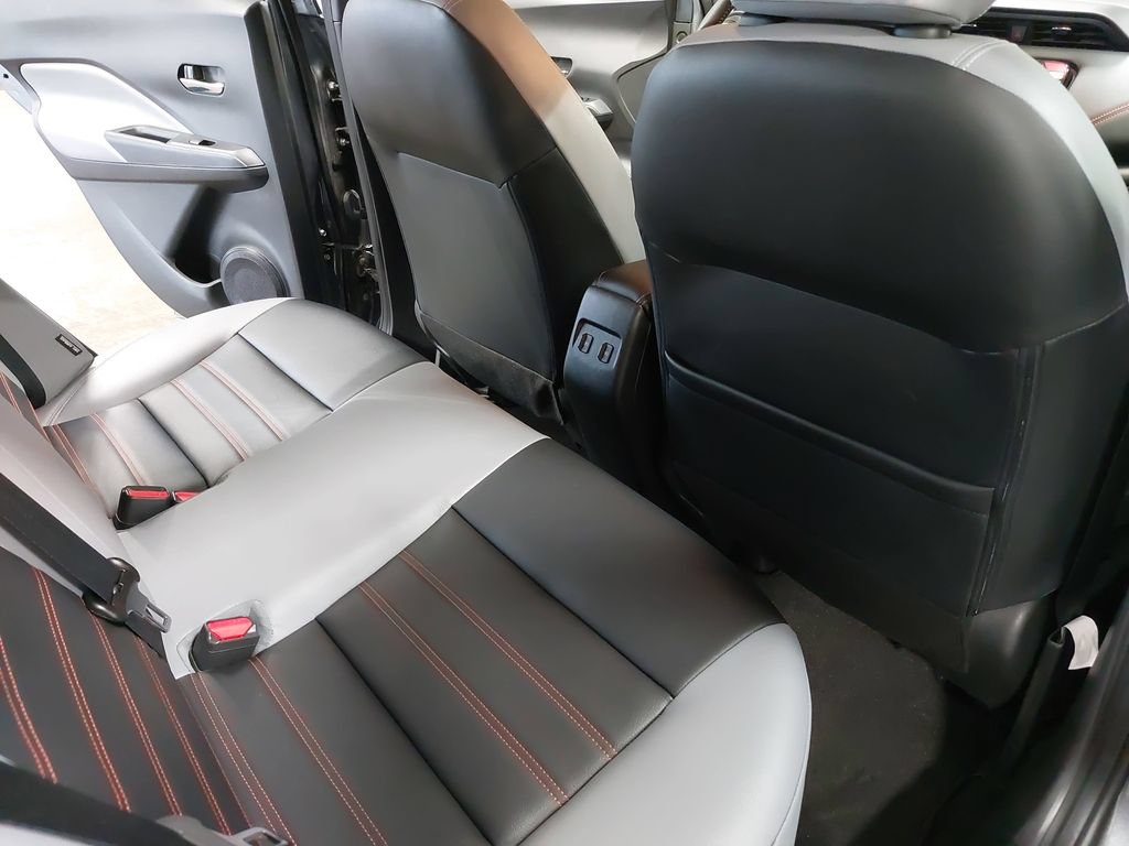 Certified 2023 Nissan Kicks SR w/ SR Premium Package FWD image 11