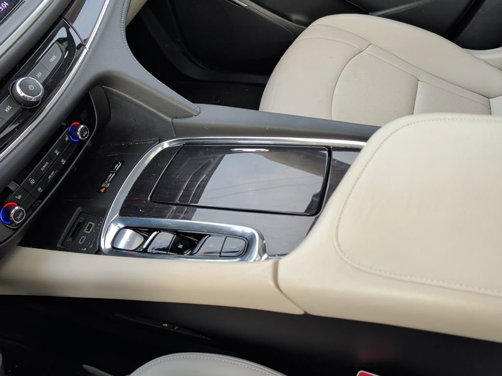 Certified 2024 Buick Enclave Essence w/ Experience Buick Package image 22