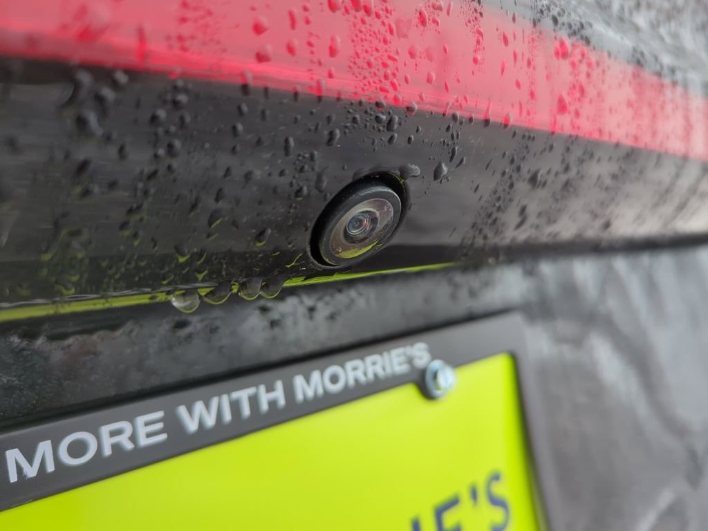 Used 2024 Chrysler Pacifica Touring-L image 13