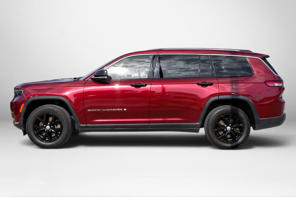 Used 2023 Jeep Grand Cherokee L Limited w/ Trailer Tow Group (B) AWD/4WD image 9
