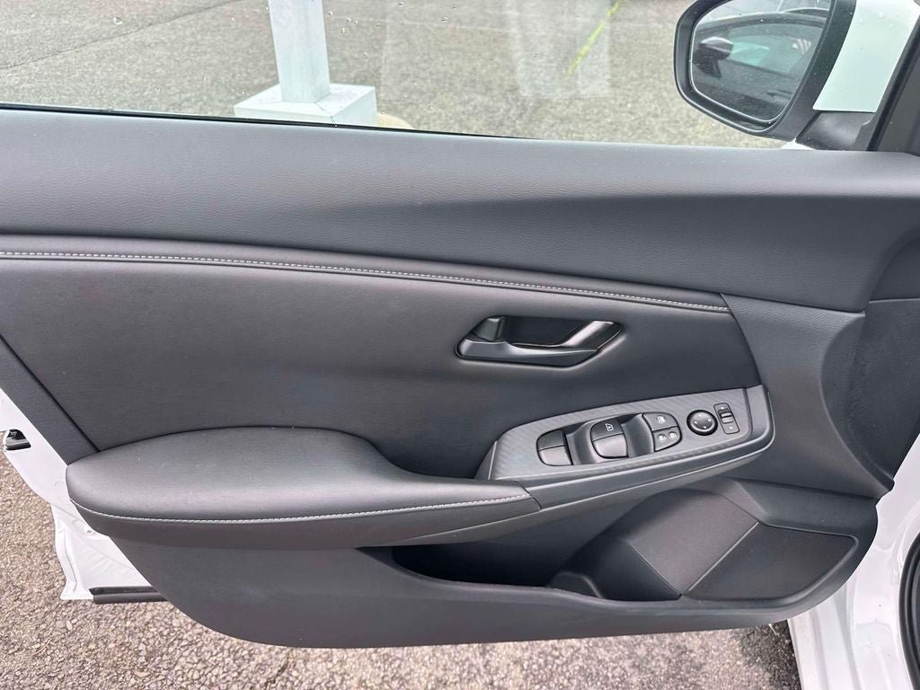 Used 2025 Nissan Sentra S FWD image 14
