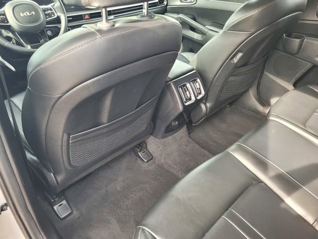 Used 2024 Kia Sorento S image 14