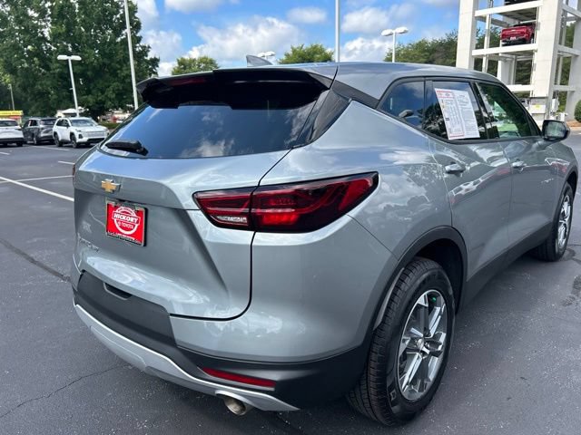 Used 2025 Chevrolet Blazer LT AWD/4WD image 7