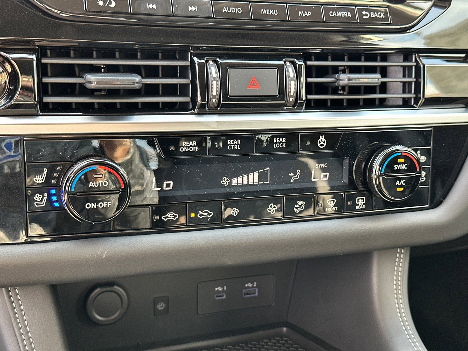 New 2025 Nissan Pathfinder Platinum image 33