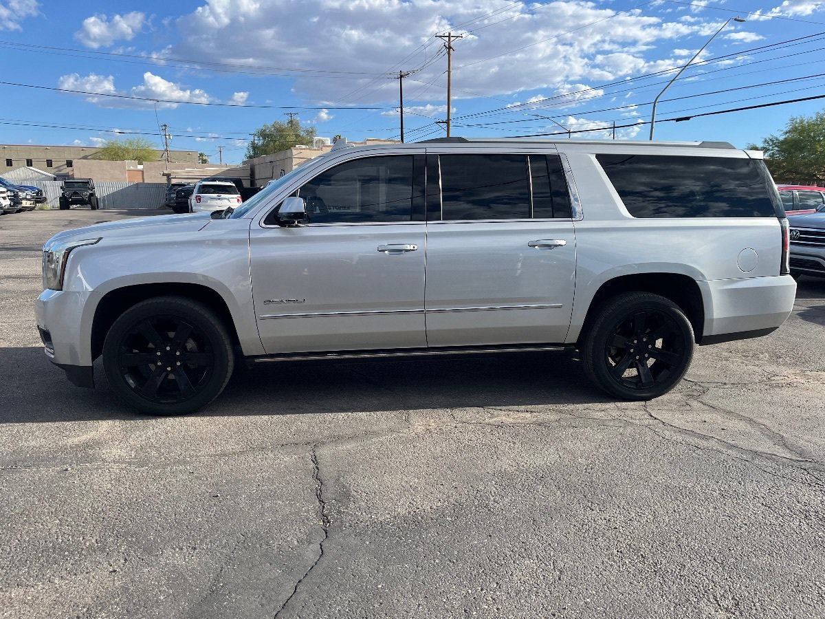 Used 2017 GMC Yukon XL Denali w/ Open Road Package RWD image 6