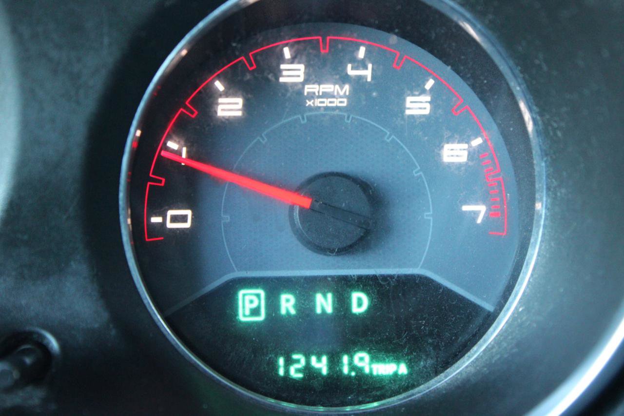 Used 2014 Dodge Avenger SE image 20