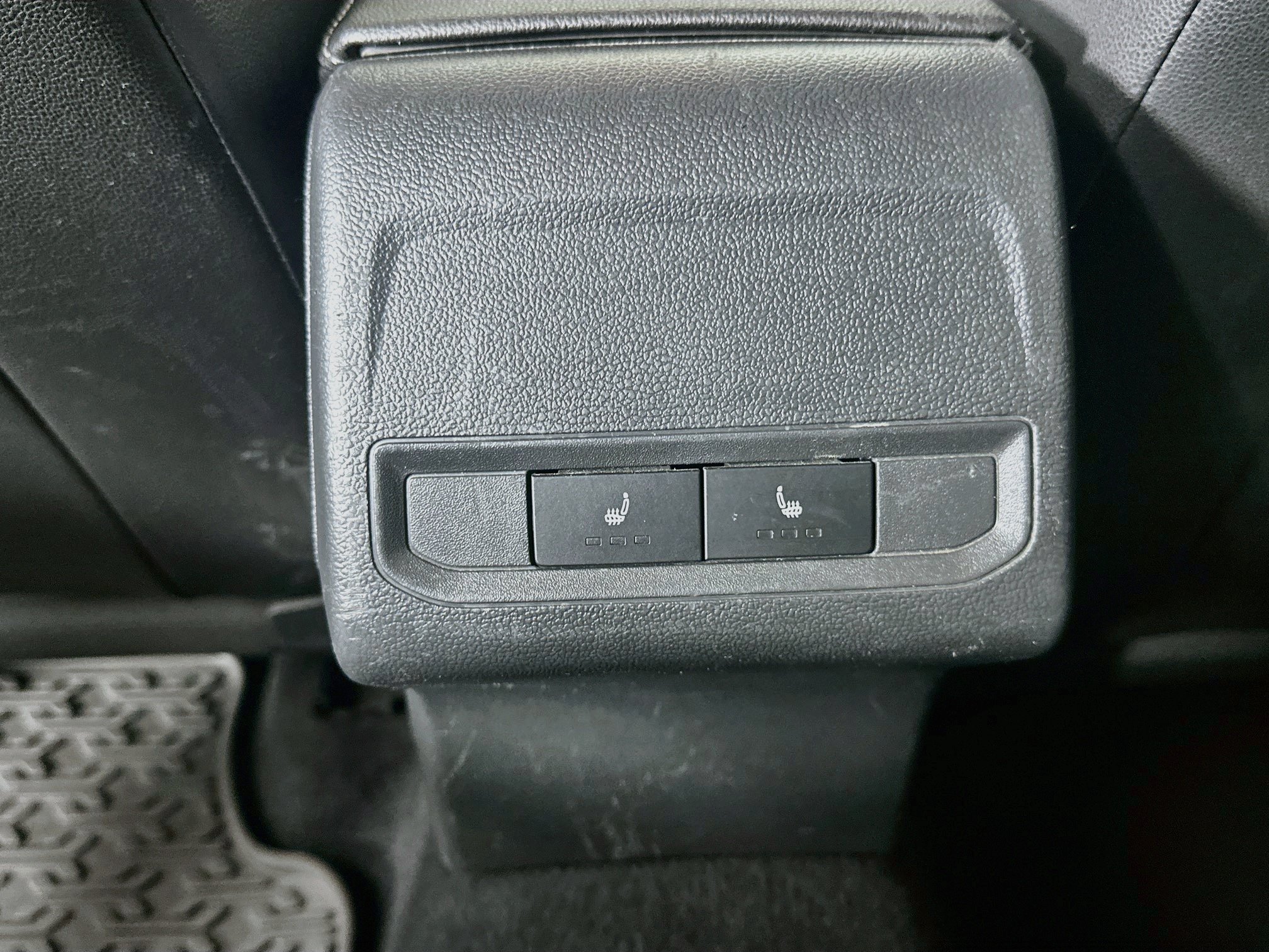 Used 2021 Volkswagen Jetta SEL FWD image 25