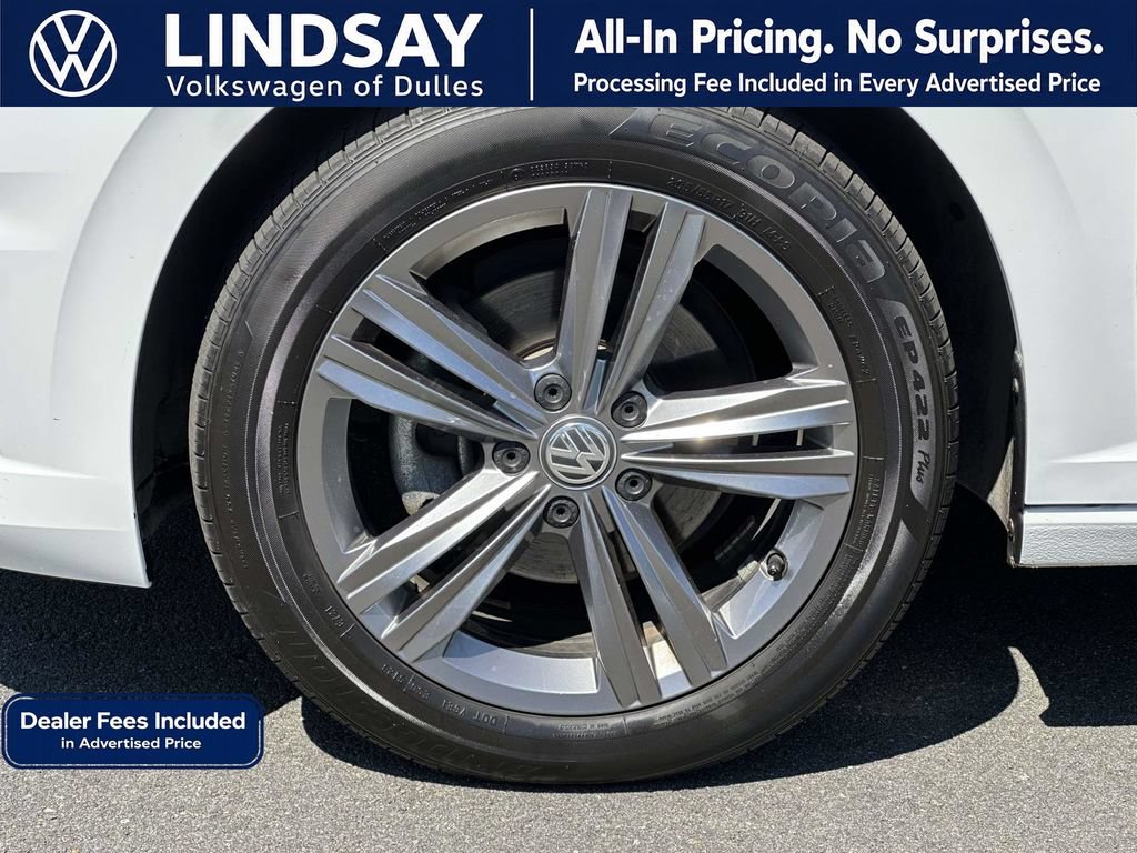 Used 2019 Volkswagen Jetta R-Line FWD image 8