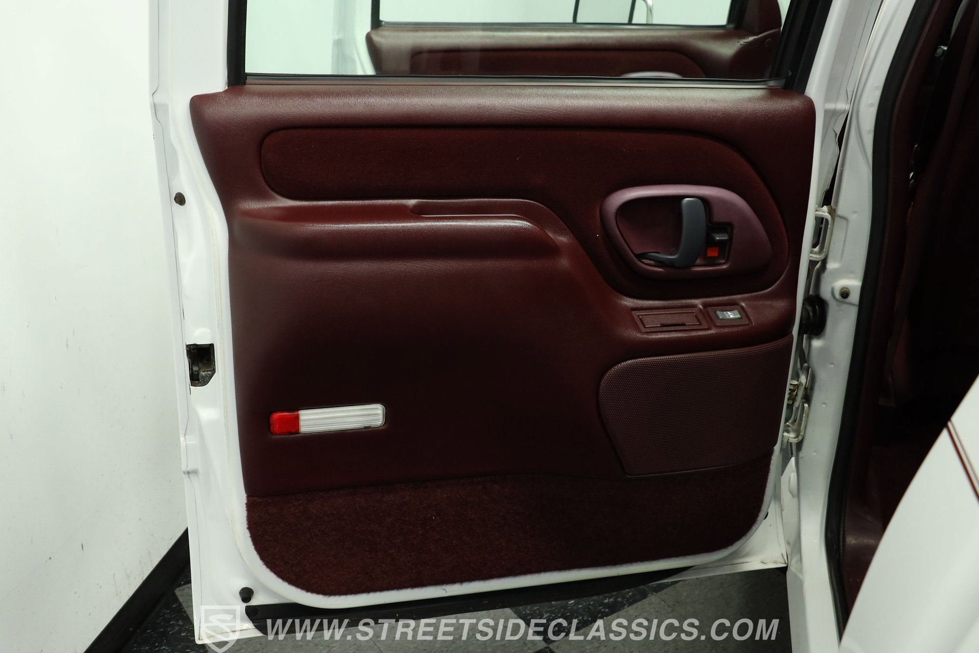 Used 1998 GMC Sierra 3500 2WD Crew Cab w/ Marketing Option Pkg 3 image 33